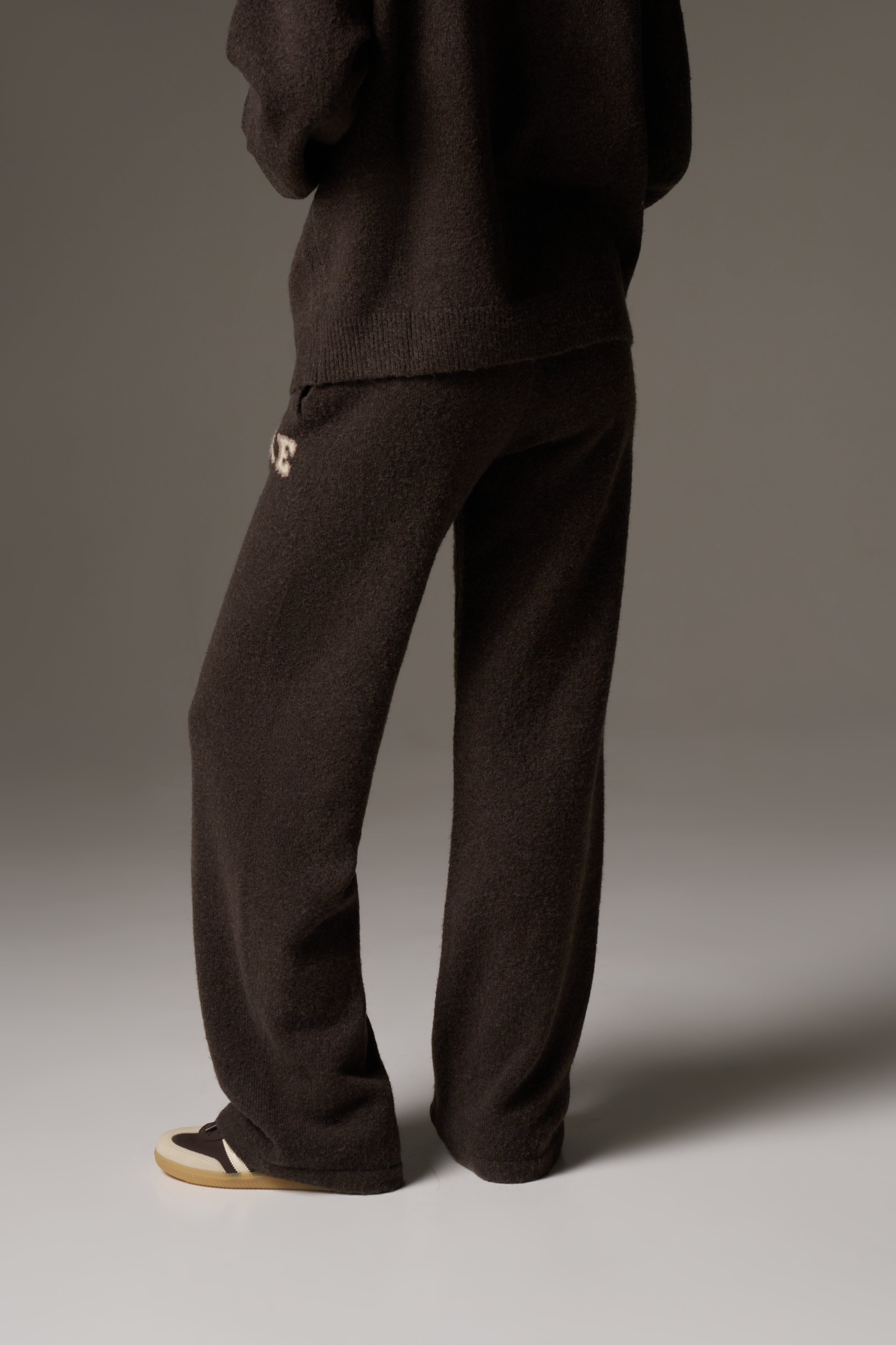 CTRE KNITTED JOGGERS - BROWN