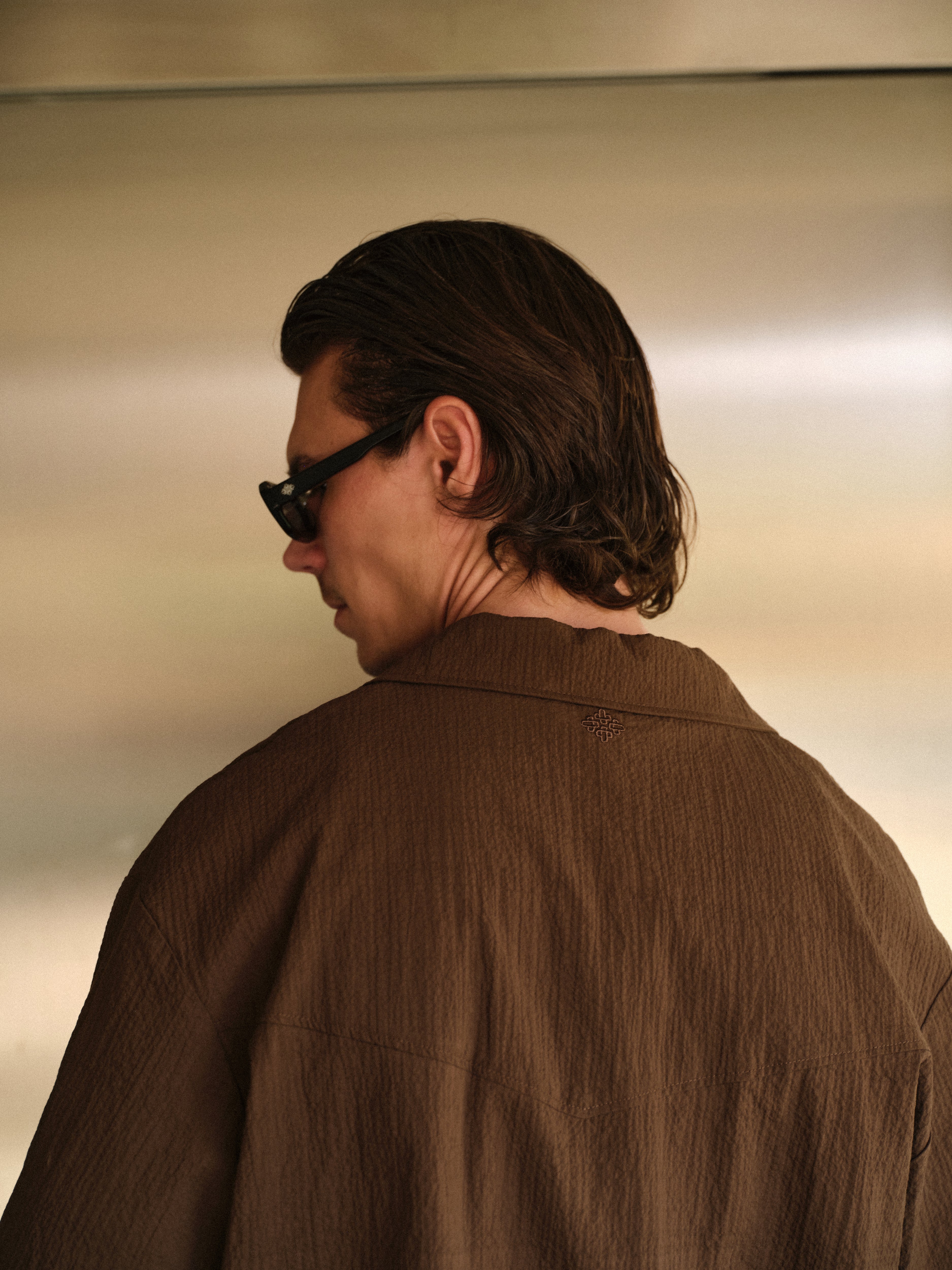 TEXTURED REVERE SHIRT - BROWN