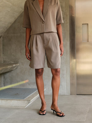 LONGLINE BERMUDA SHORTS - MUSHROOM