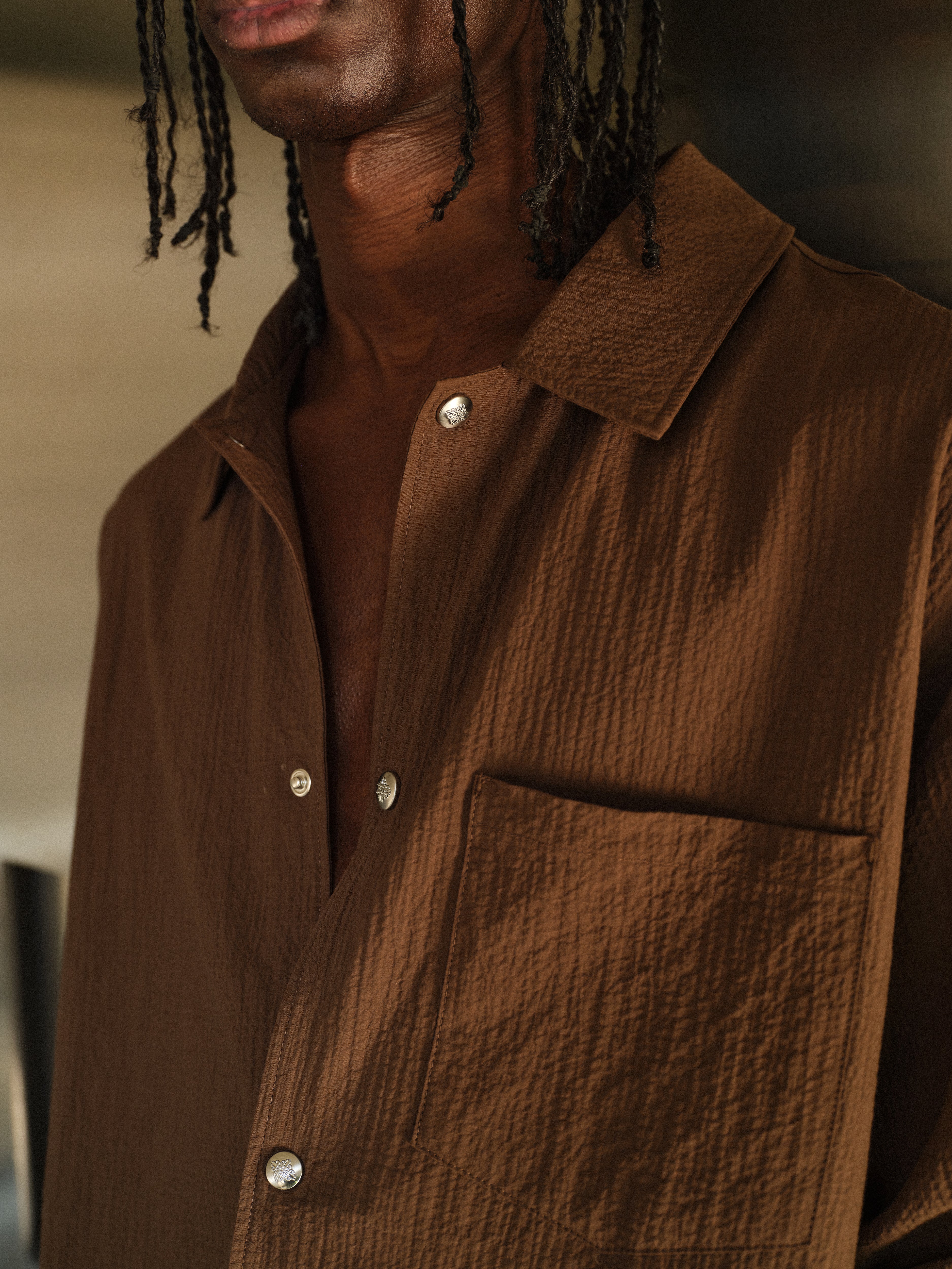 TEXTURED LONG SLEEVE SHIRT - BROWN