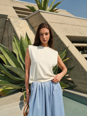 SLEEVELESS SHOULDER PAD T-SHIRT - WHITE