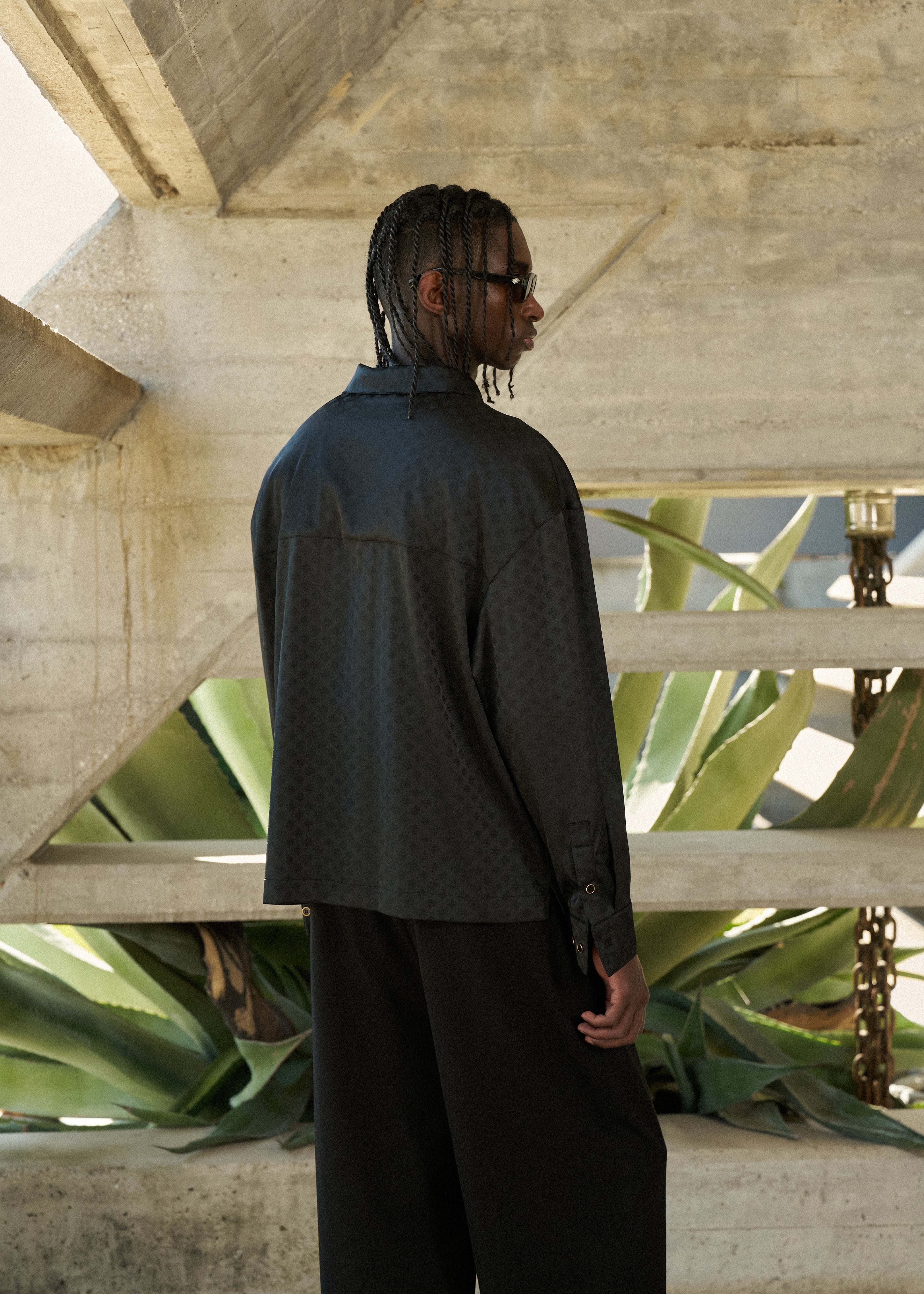 SATIN JACQUARD LONG SLEEVE SHIRT - BLACK