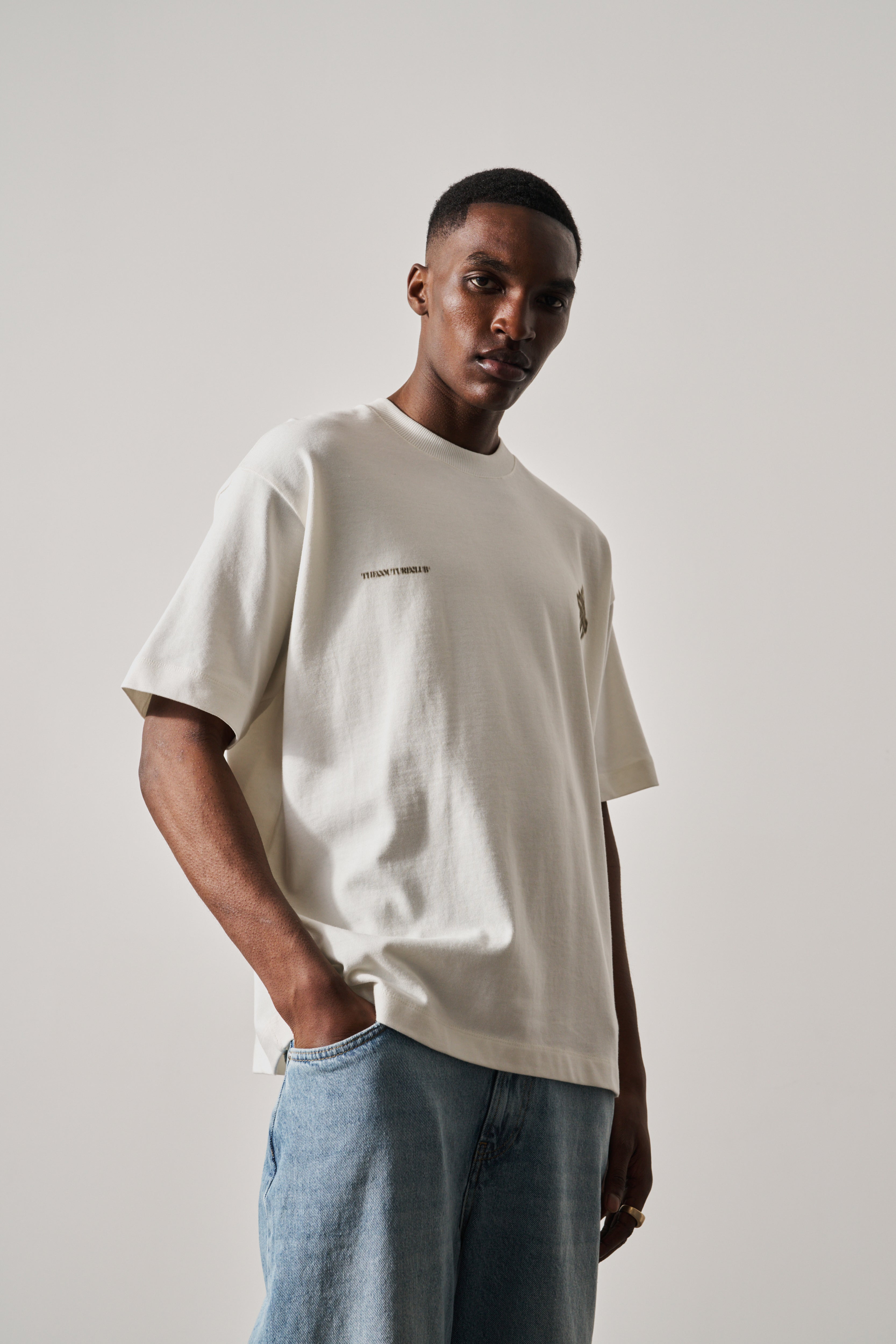 MOTION BLURRED EMBLEM T-SHIRT - KHAKI