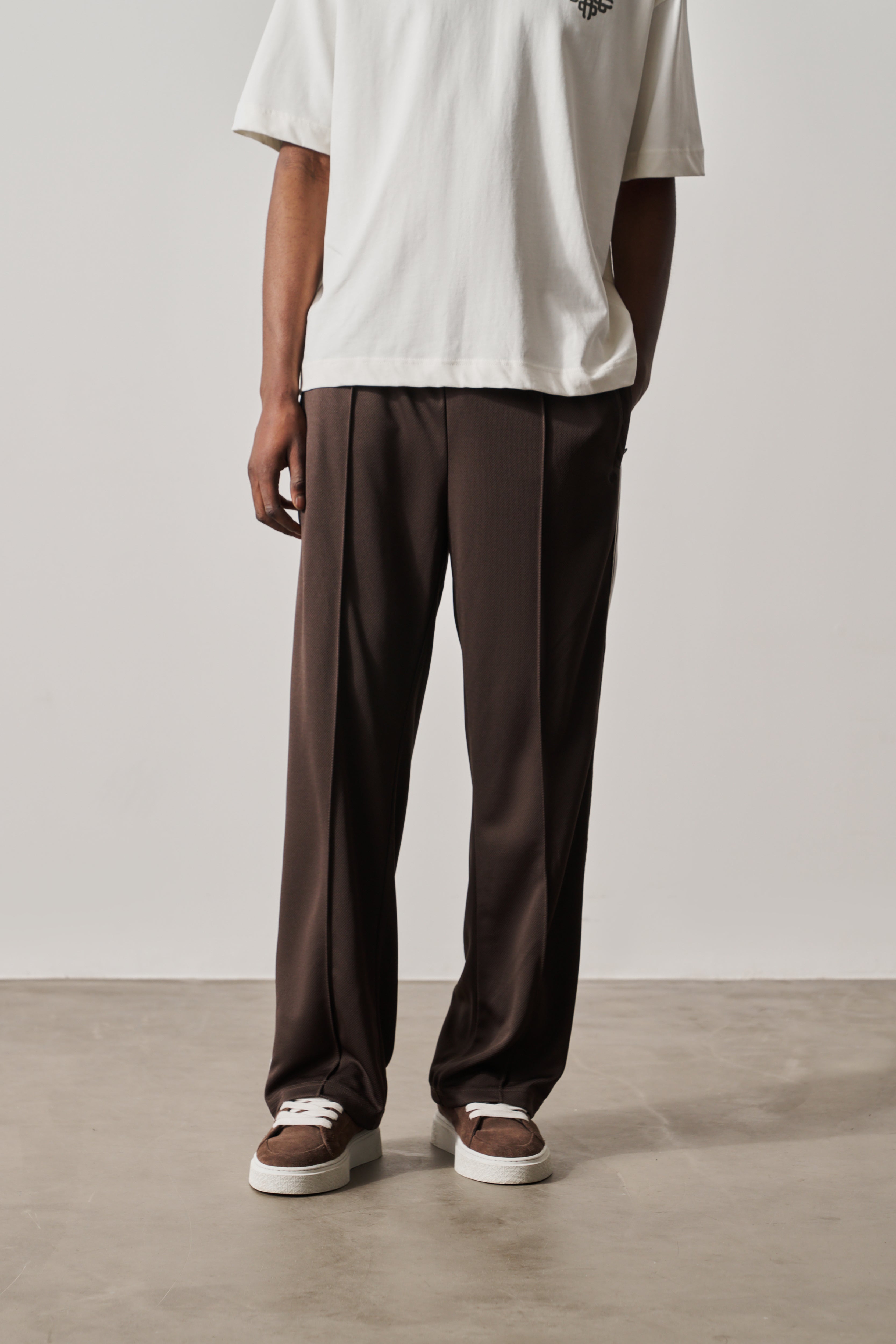 TAPE MESH JOGGER - BROWN