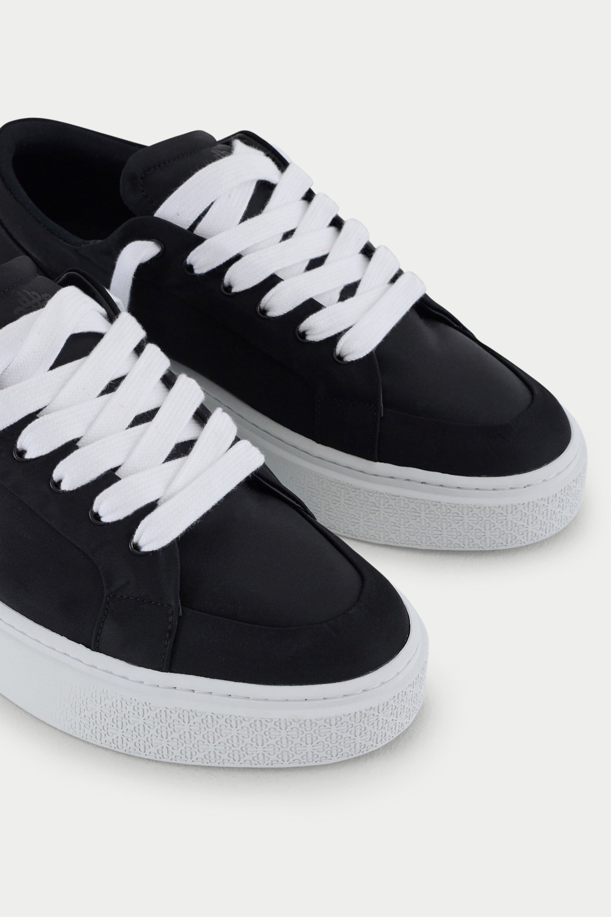 AXIS SNEAKER - NYLON BLACK